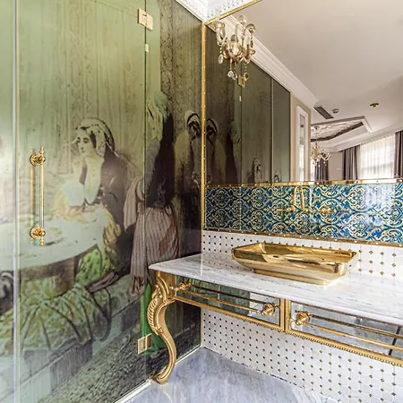 Stylish In Historic Mansion In Beylerbeyi Apartment *
